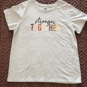 Women's Stronger Together Tee - Light Gray‎